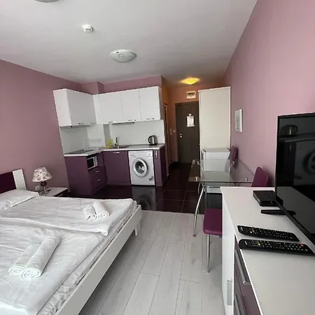 Admiral Plaza Color Apartment Sunny Beach
