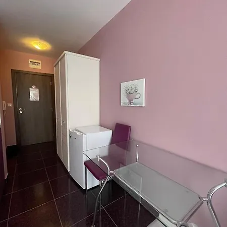 Apartment Admiral Plaza Color