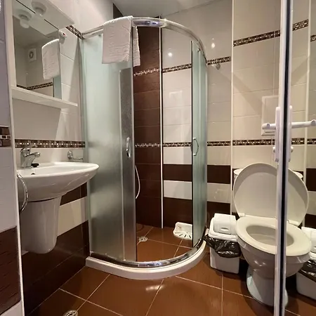 Admiral Plaza Color Apartment *